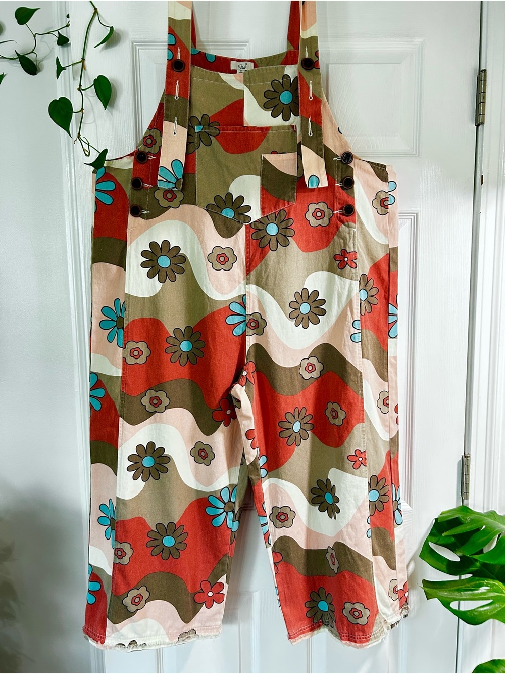 Easel Los Angeles Floral Retro Wide-Leg Jumpsuit Red and Pink Medium 100% Cotton - Picture 2 of 9
